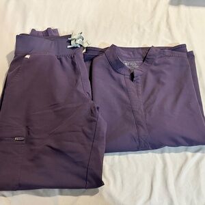 FIGS Purple Shadow Scrub Set Rafaela Top + Zamora Jogger Size L PO 2197 + 2199